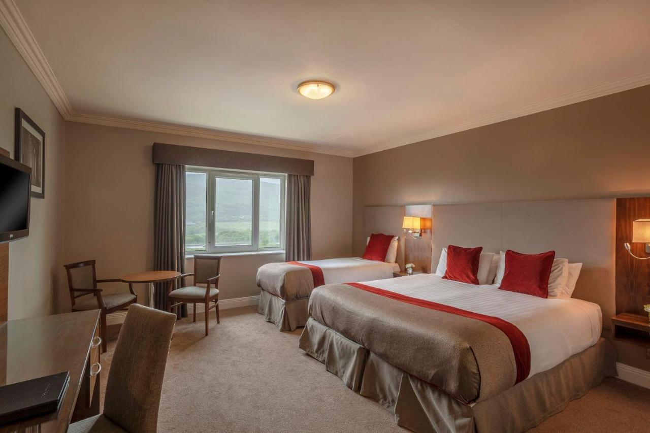 Carrickdale Hotel & Spa Dundalk Exterior photo