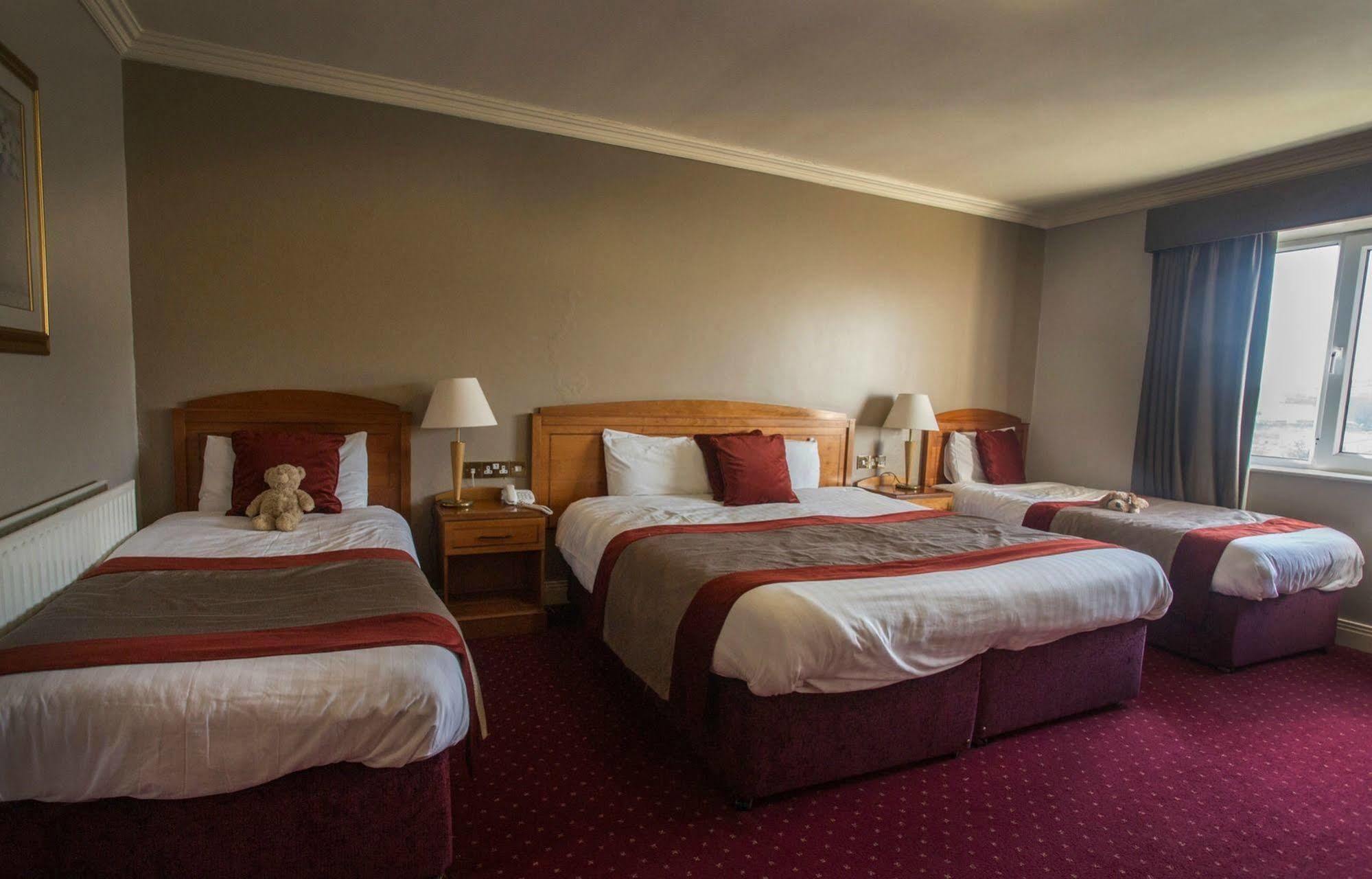 Carrickdale Hotel & Spa Dundalk Exterior photo