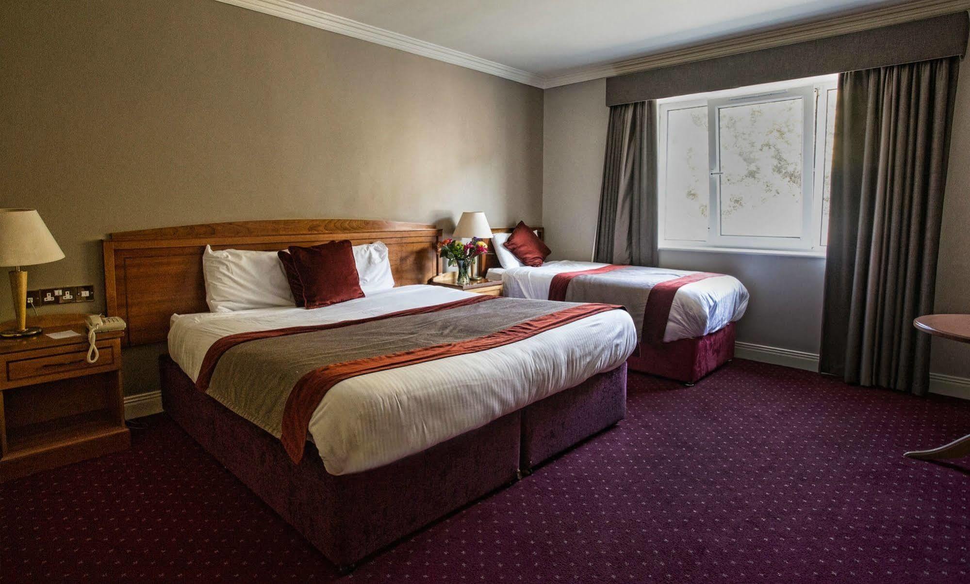 Carrickdale Hotel & Spa Dundalk Exterior photo